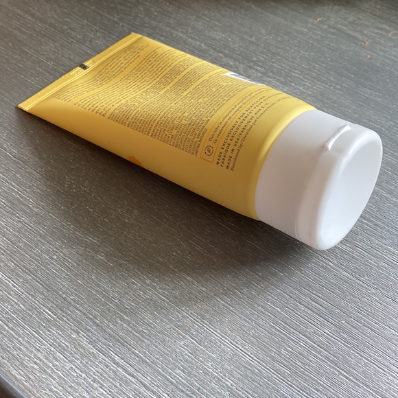 Farmacy Honeymoon Glow Body Resurfacing Serum - Picture 2 of 4